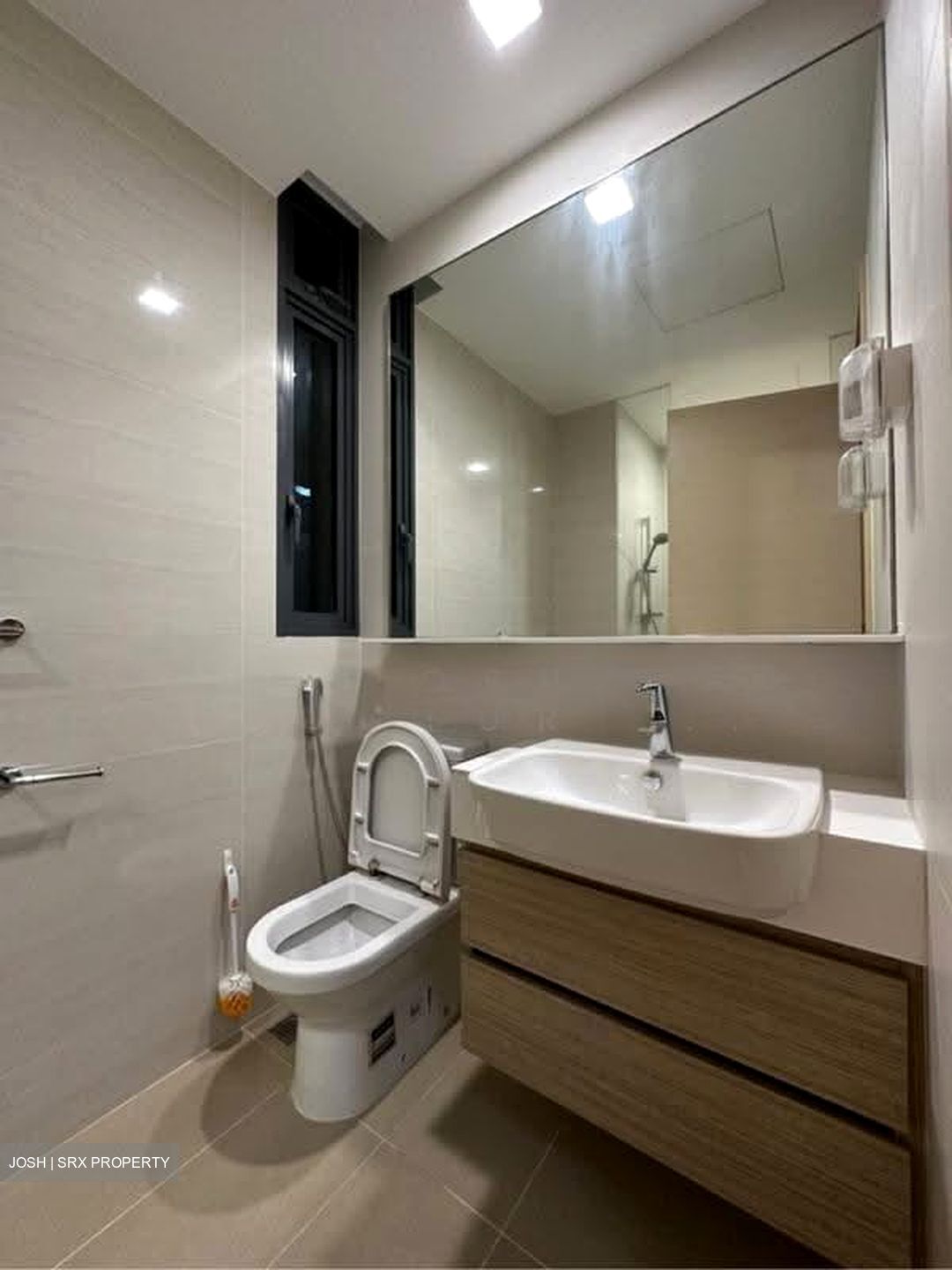 Compassvale Road (D19), Condominium #626876321
